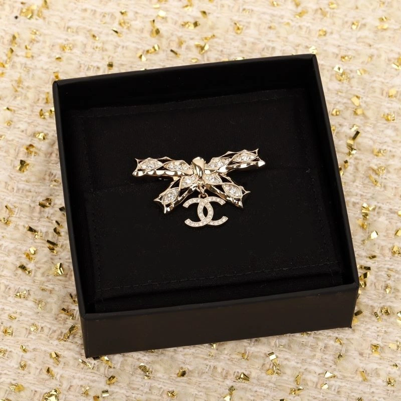 Chanel Brooches Practical 229163