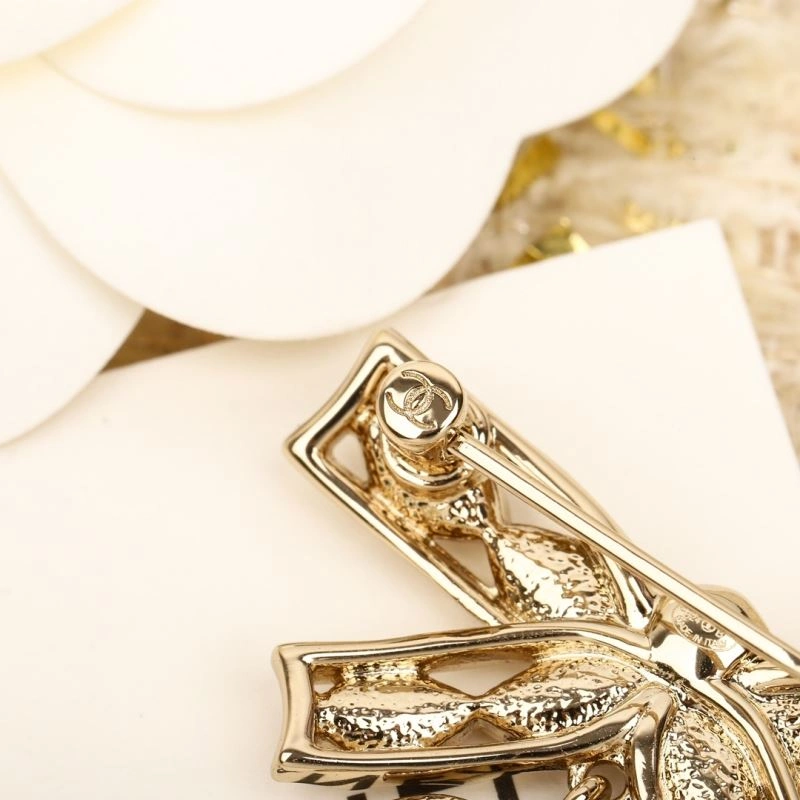 Chanel Brooches Practical 229163