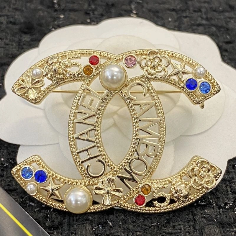ModernLook Chanel Brooches 229172