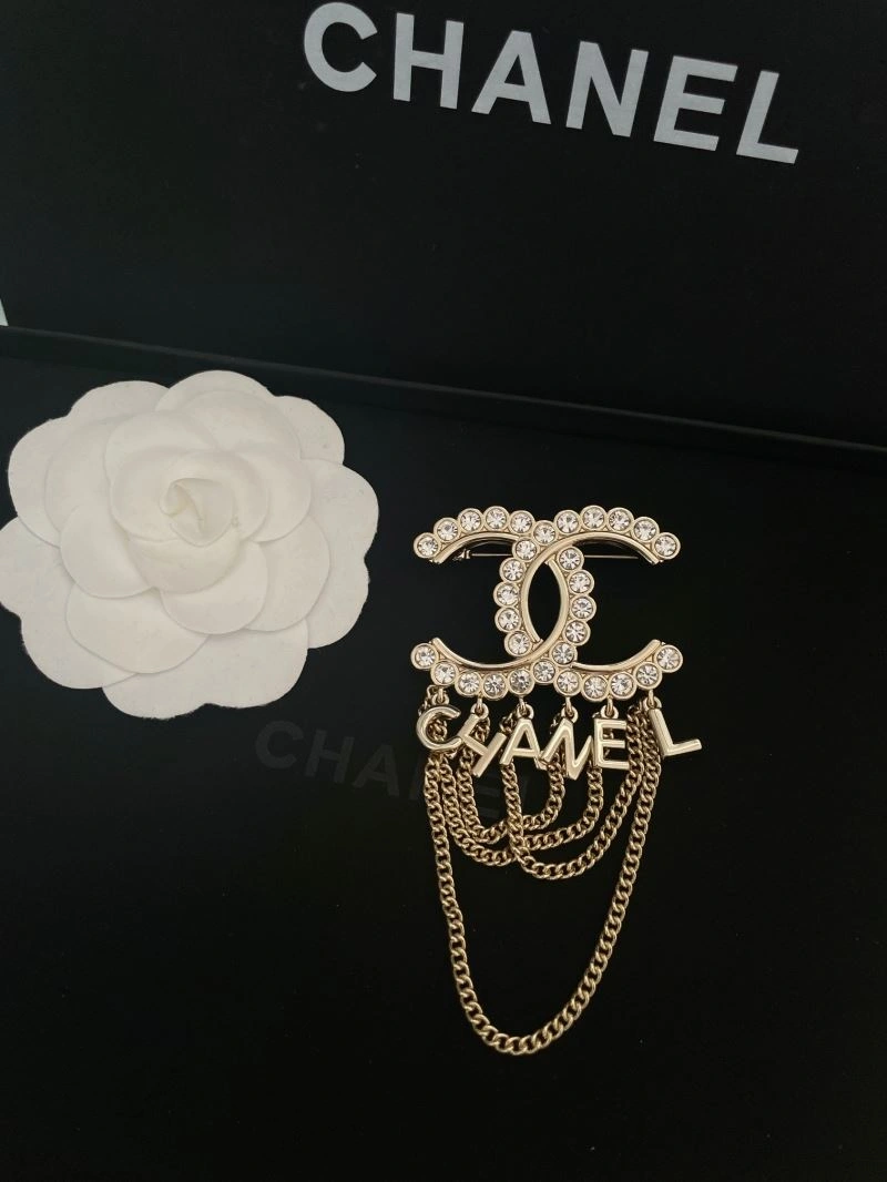 Functional Chanel Brooches 229153