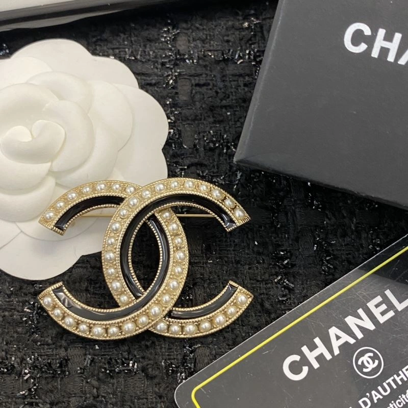 Chanel Brooches Neat 229142