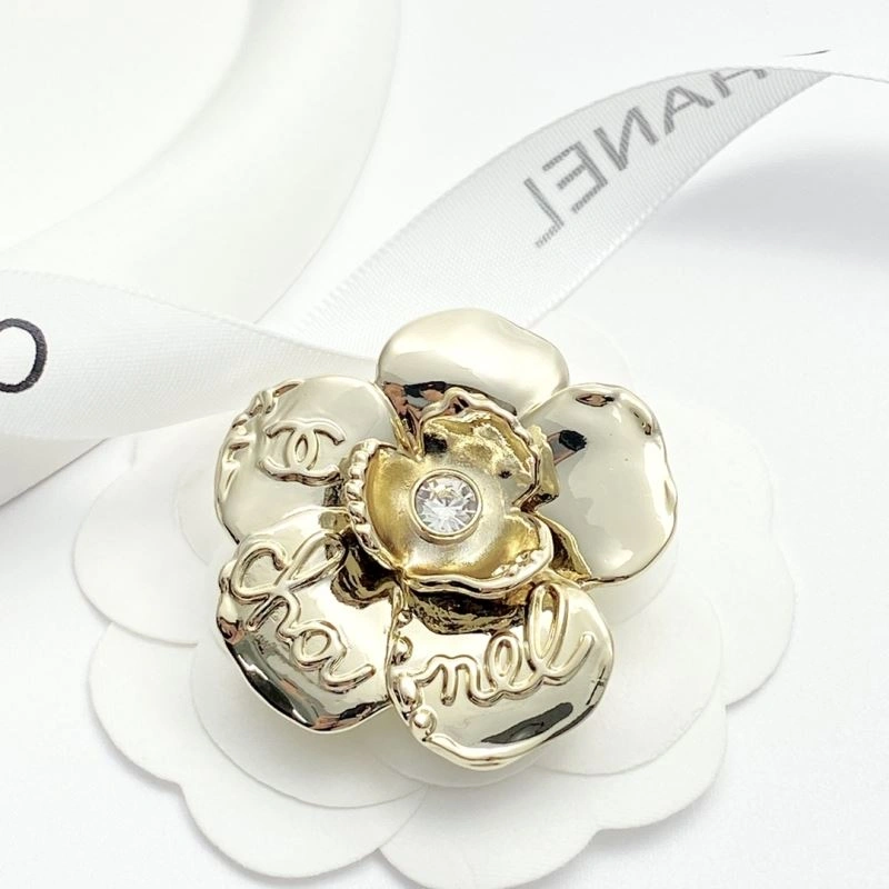 Chanel Brooches Practical 229141