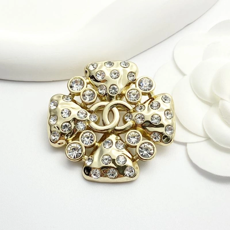 Chanel Brooches Sleek 229139
