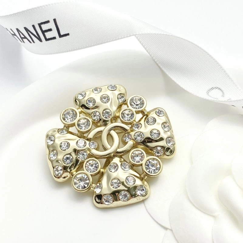 Chanel Brooches Sleek 229139