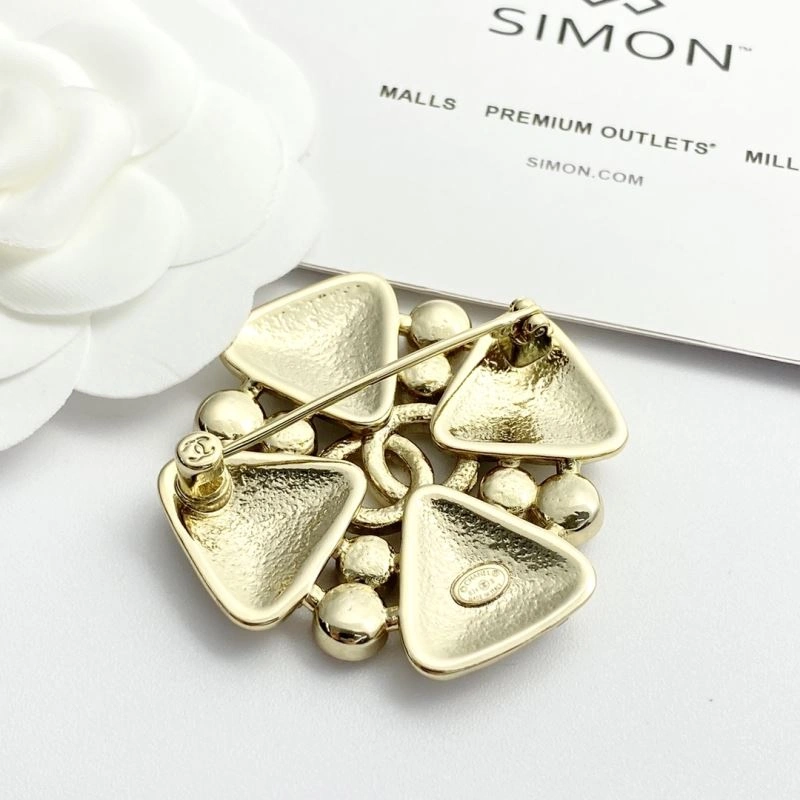 Chanel Brooches Sleek 229139