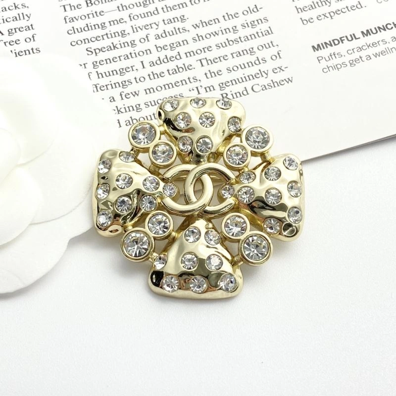 Chanel Brooches Sleek 229139