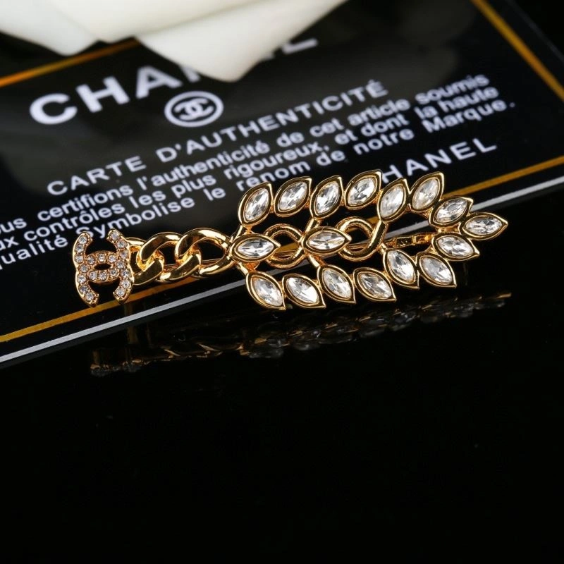 SoftTouch Chanel Brooches 228334