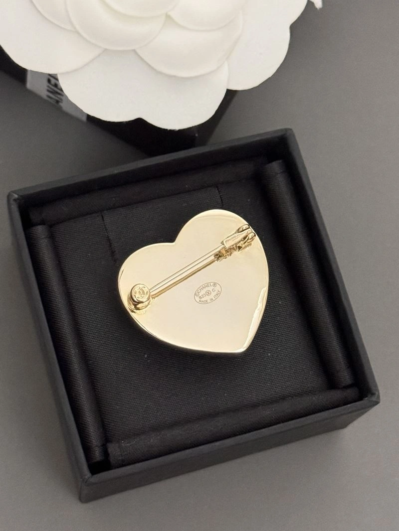 Chanel Brooches Unisex 228360