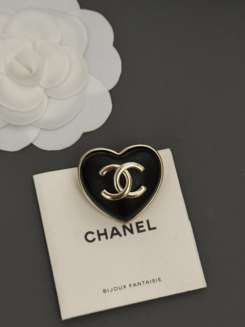 Chanel Brooches Unisex 228360