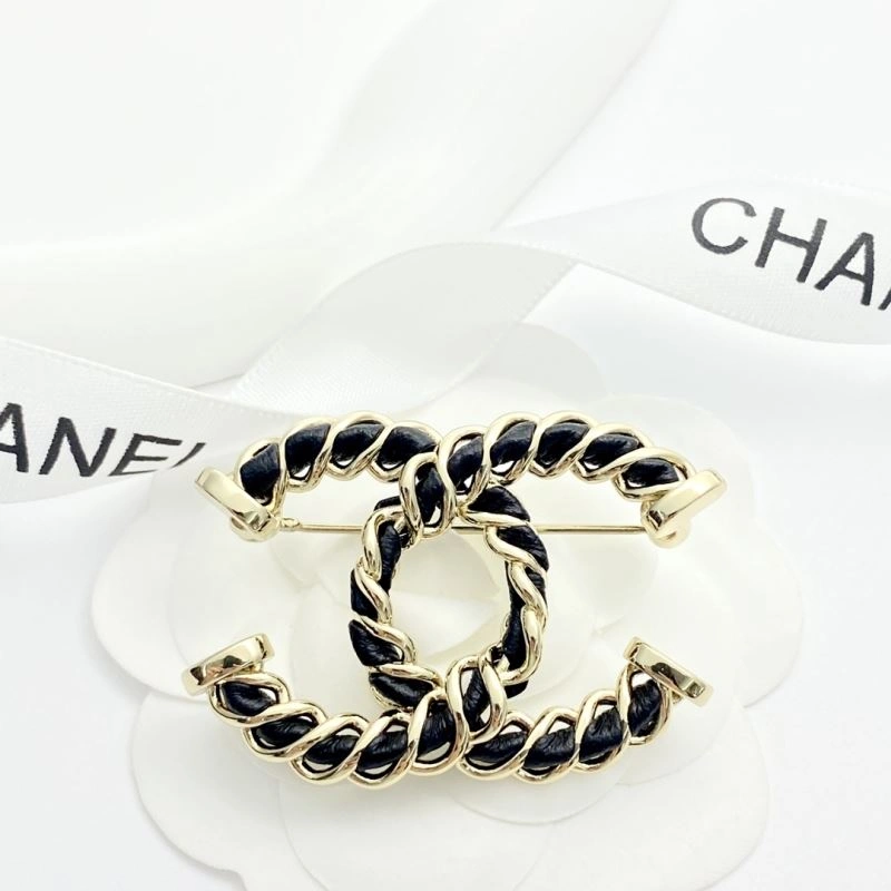 Flexible Chanel Brooches 228327