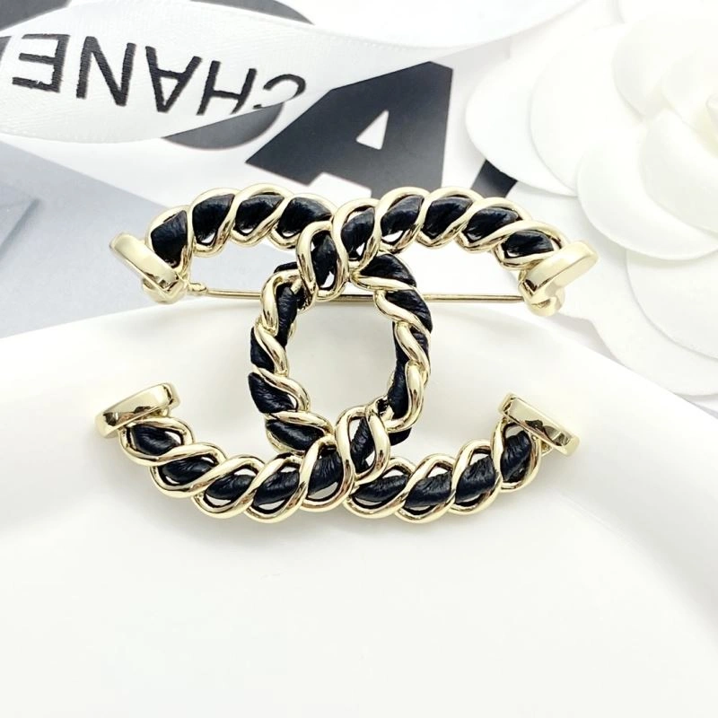 Flexible Chanel Brooches 228327