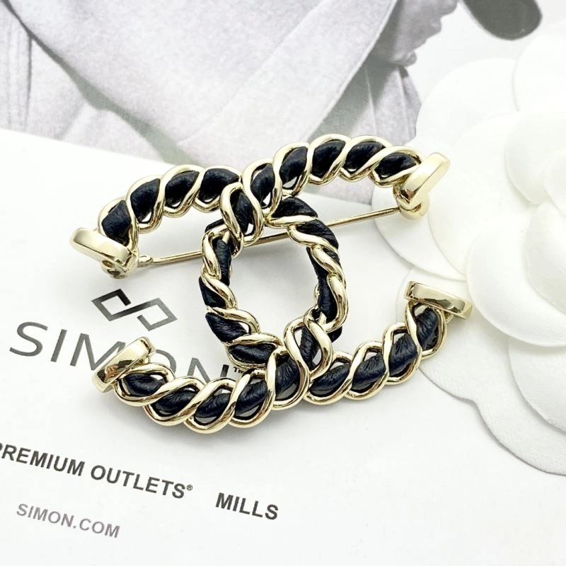 Flexible Chanel Brooches 228327