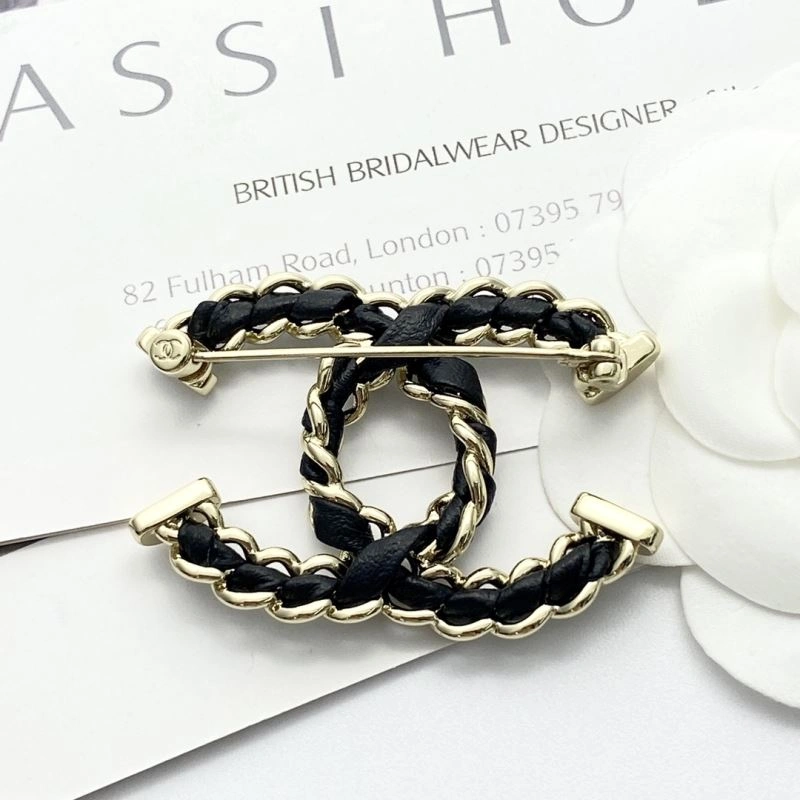 Flexible Chanel Brooches 228327