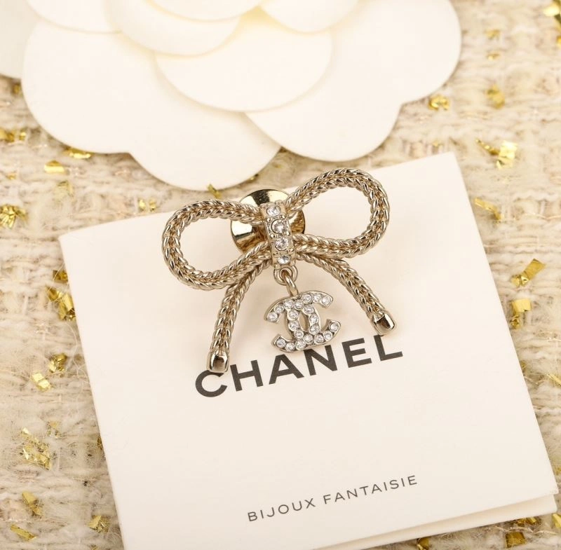 Chanel Brooches StreetReady 228311