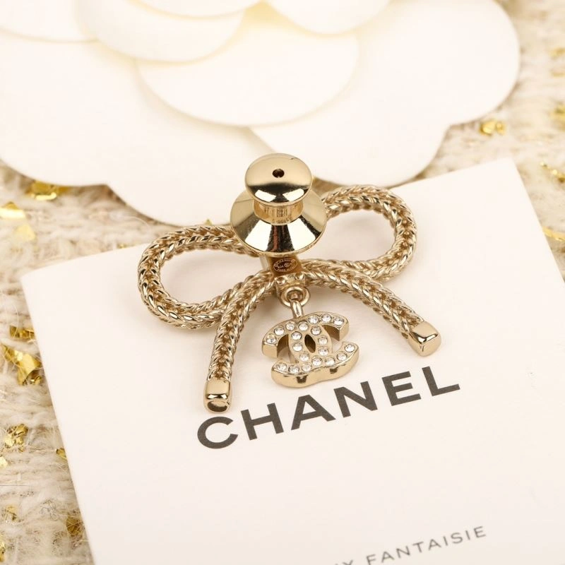 Chanel Brooches StreetReady 228311