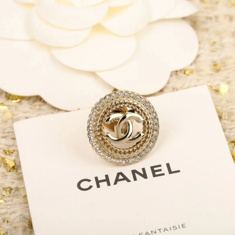Chanel Brooches StreetReady 228311