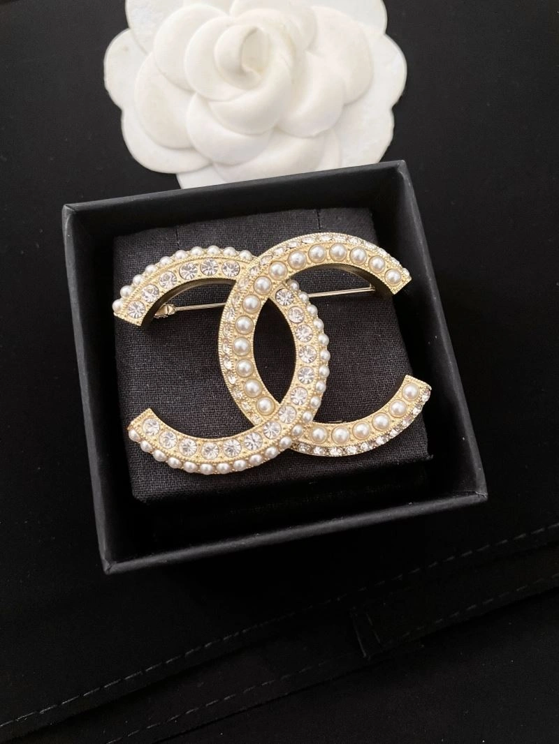 Chanel Brooches Premium 228308