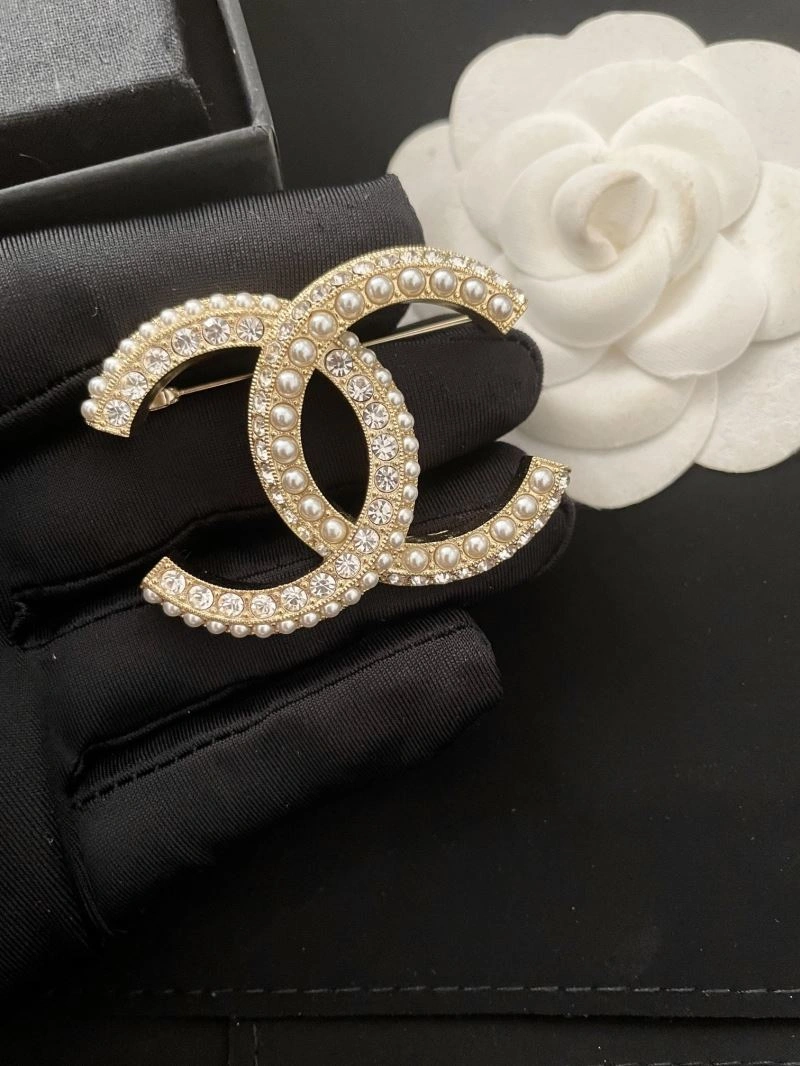 Chanel Brooches Premium 228308