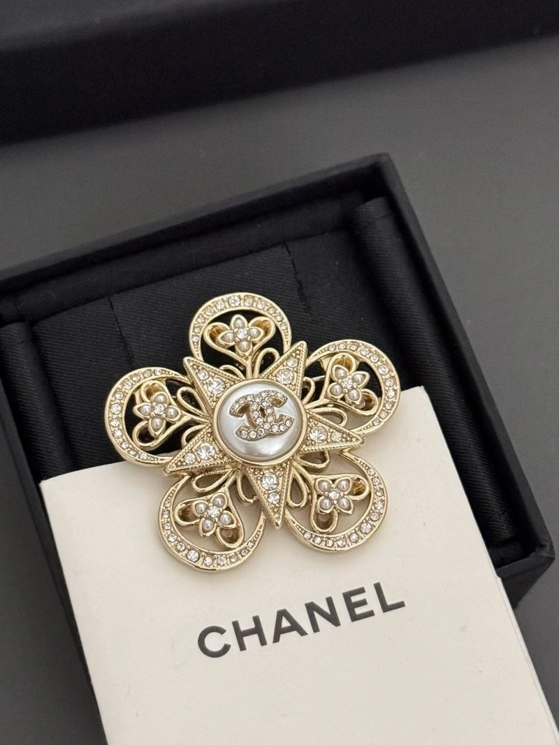 Chanel Brooches Fashionable 228340