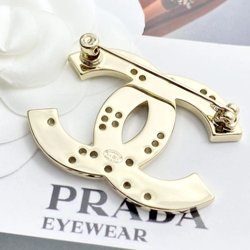 Original Chanel Brooches 228300