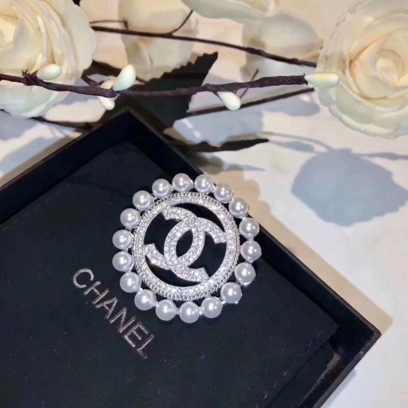 FastDry Chanel Brooches 228362