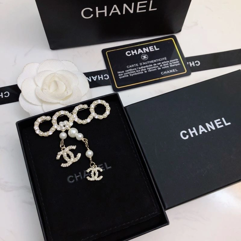 EasyMatch Chanel Brooches 228294