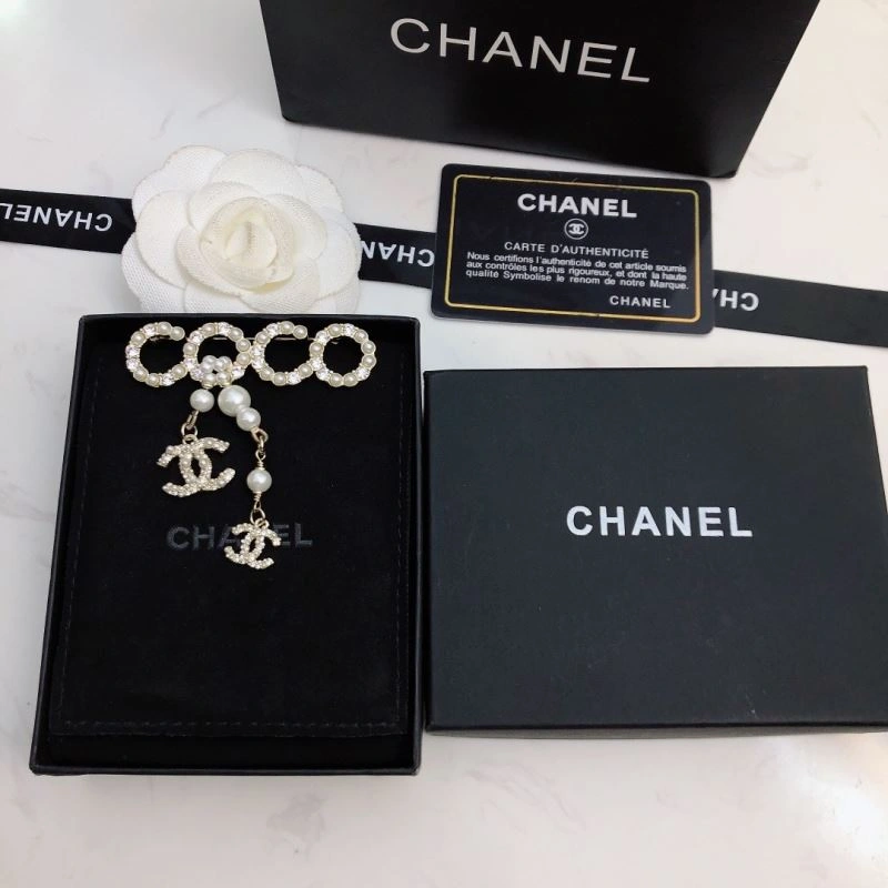 EasyMatch Chanel Brooches 228294