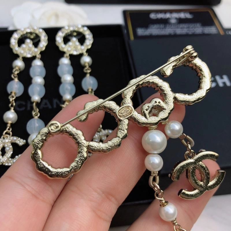 EasyMatch Chanel Brooches 228294
