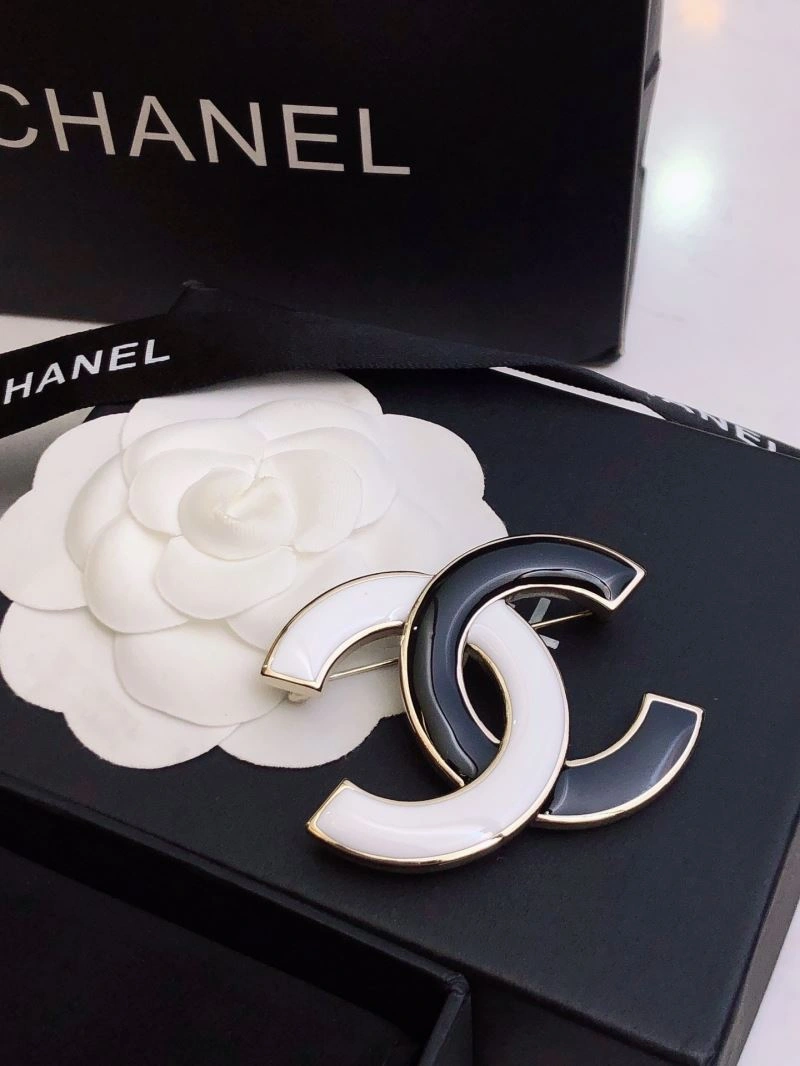 Chanel Brooches ZipUp 228328
