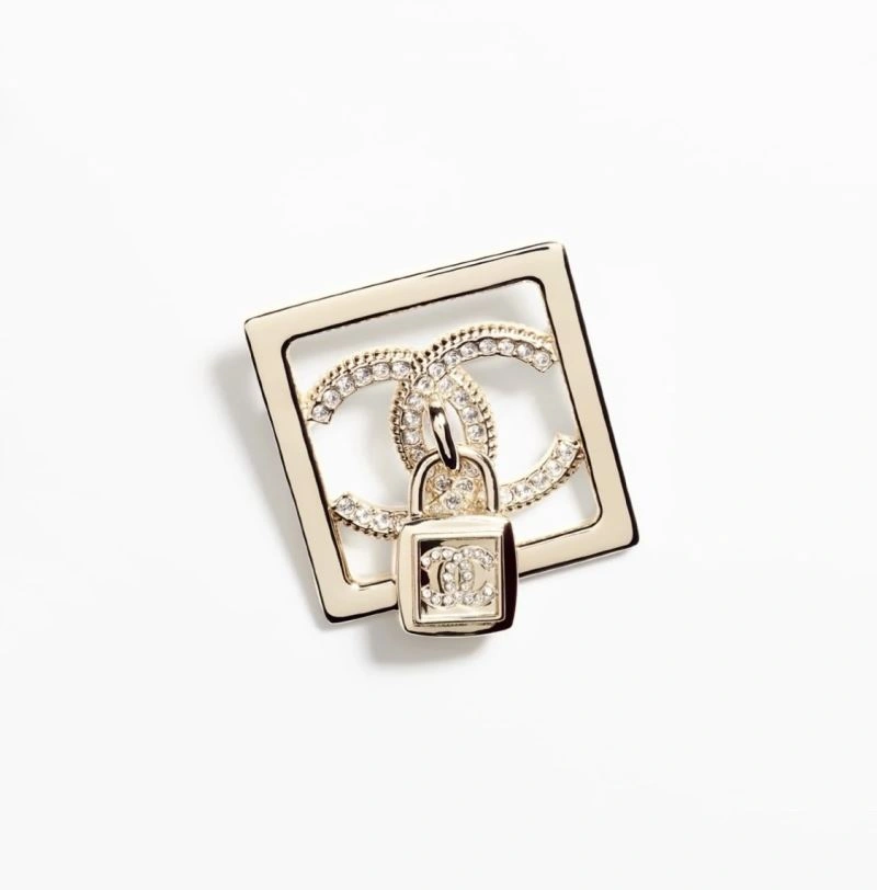 Premium Chanel Brooches 228302