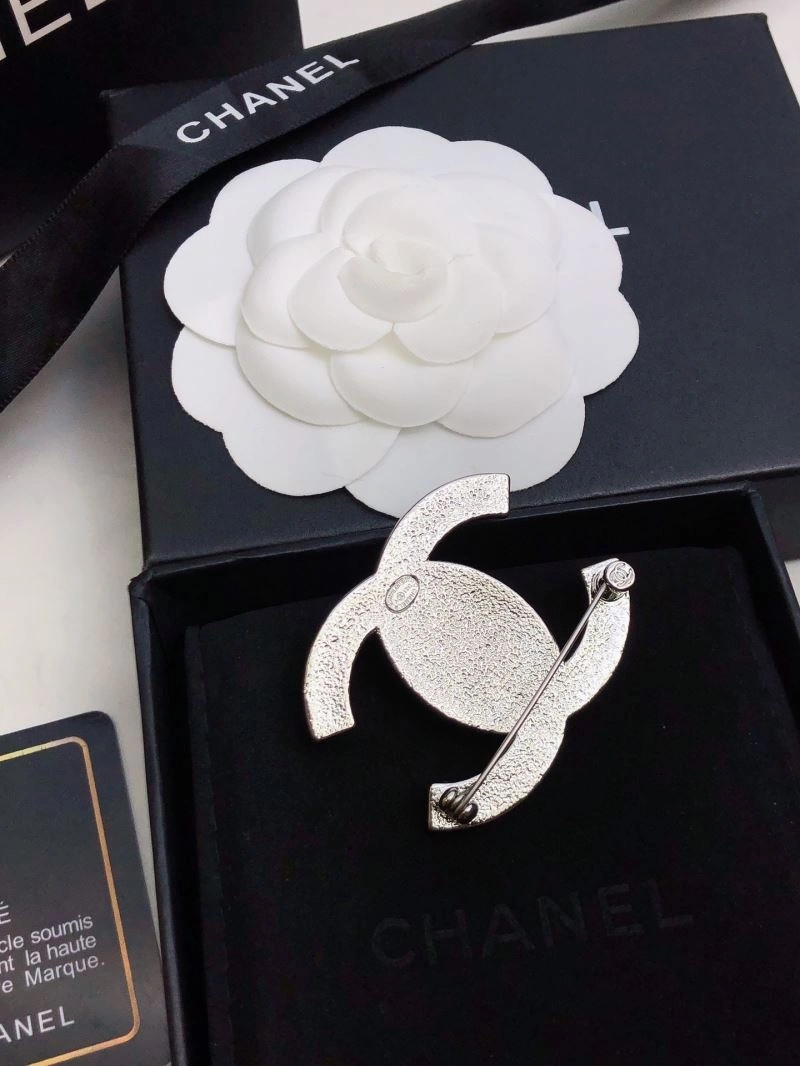 WaterResistant Chanel Brooches 228320