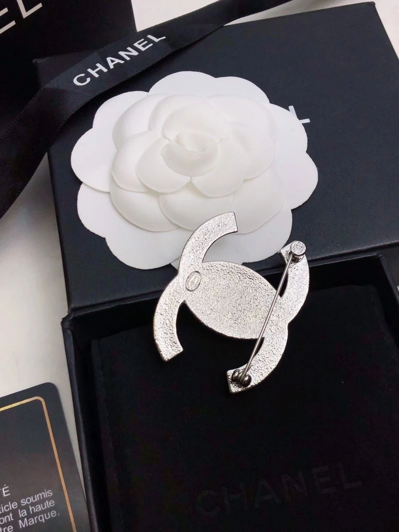 WaterResistant Chanel Brooches 228320