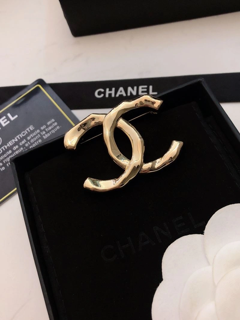 Bright Chanel Brooches 228299