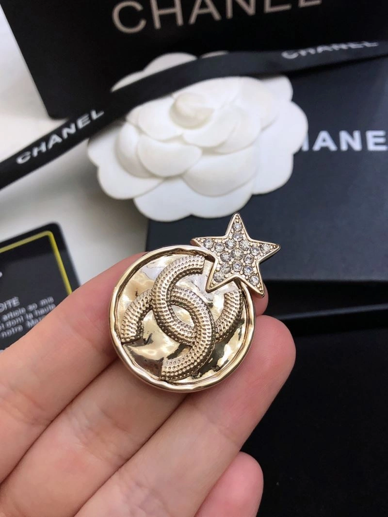 StreetReady Chanel Brooches 228295