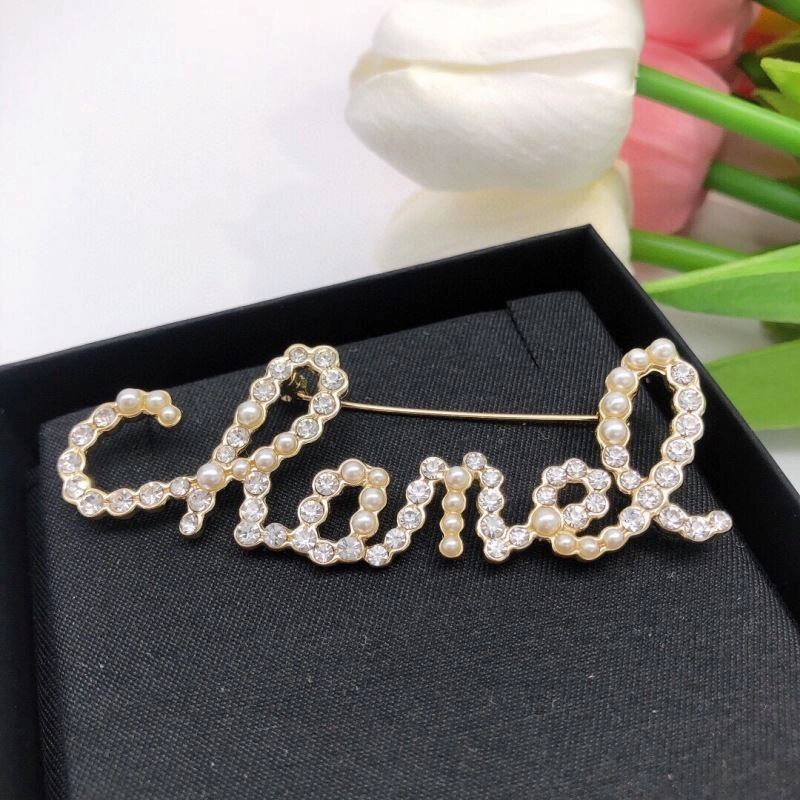 Seasonal Chanel Brooches 228281