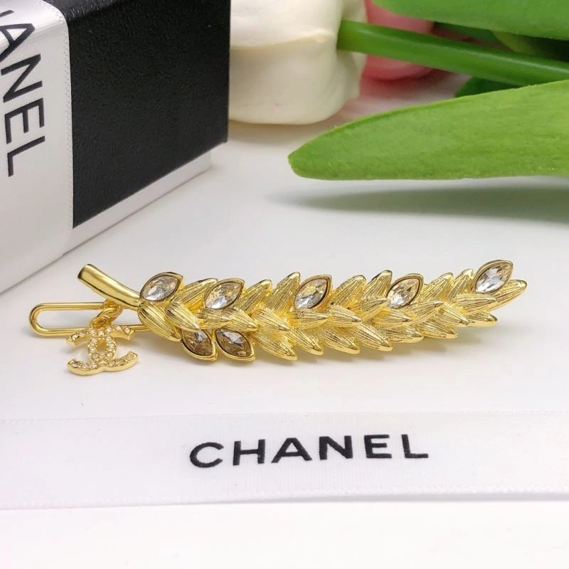 Chic Chanel Brooches 228277