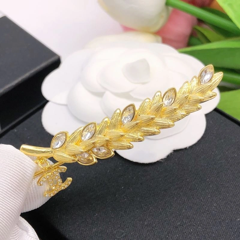 Chic Chanel Brooches 228277
