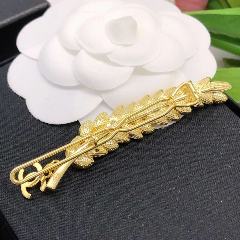 Chic Chanel Brooches 228277