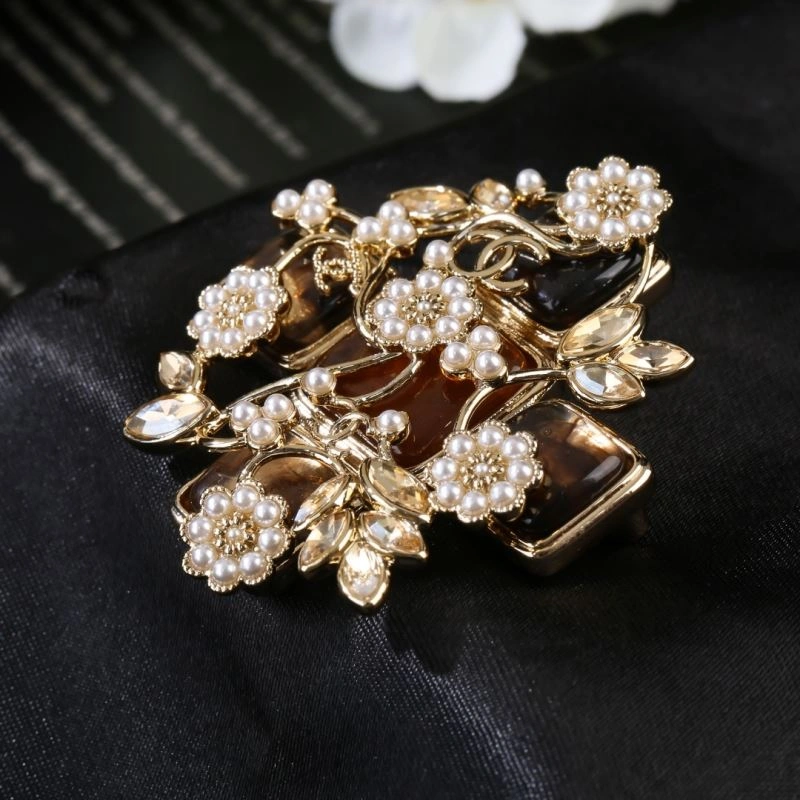 Chanel Brooches TravelReady 228312