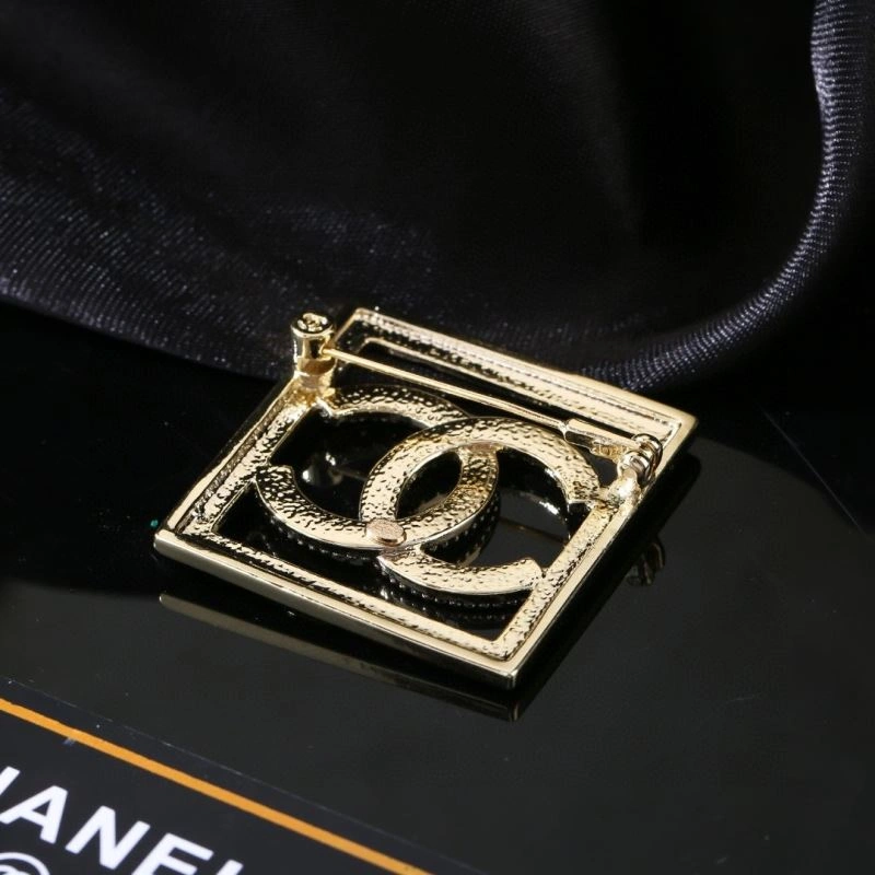 Chanel Brooches SoftTouch 228275