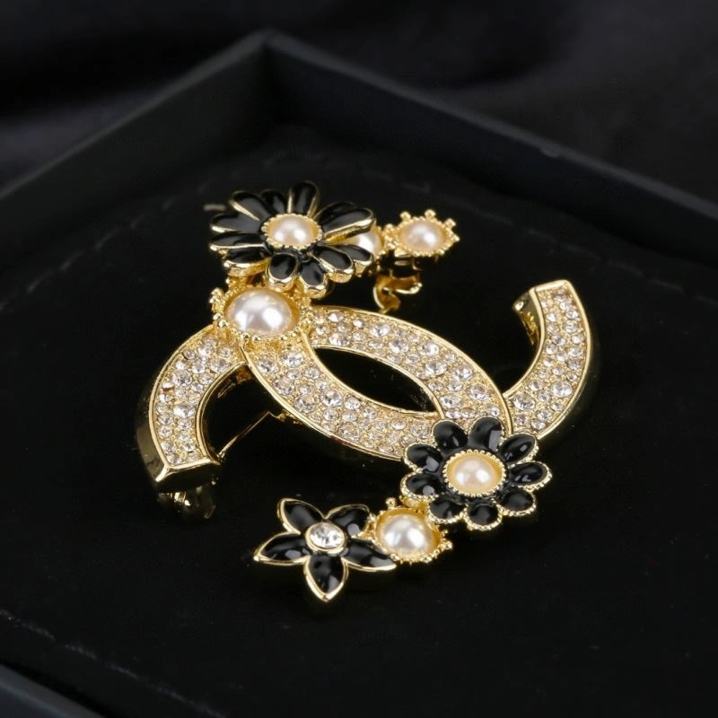 QuickDry Chanel Brooches 228276