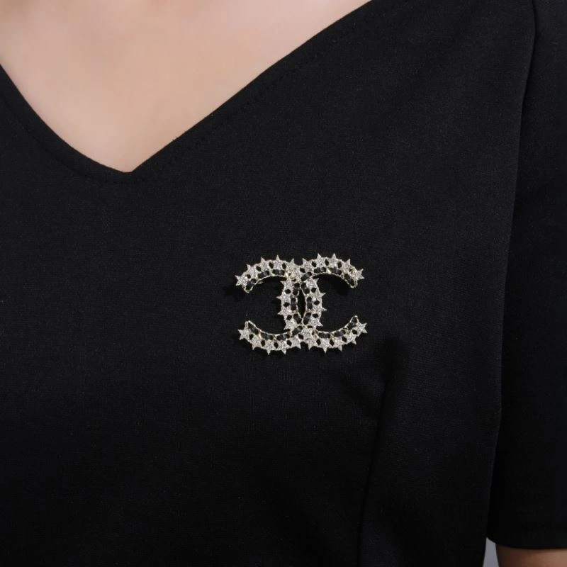 FreshLook Chanel Brooches 228269