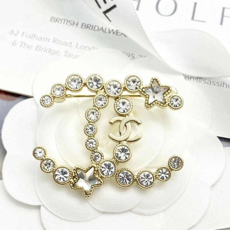 Practical Chanel Brooches 228280