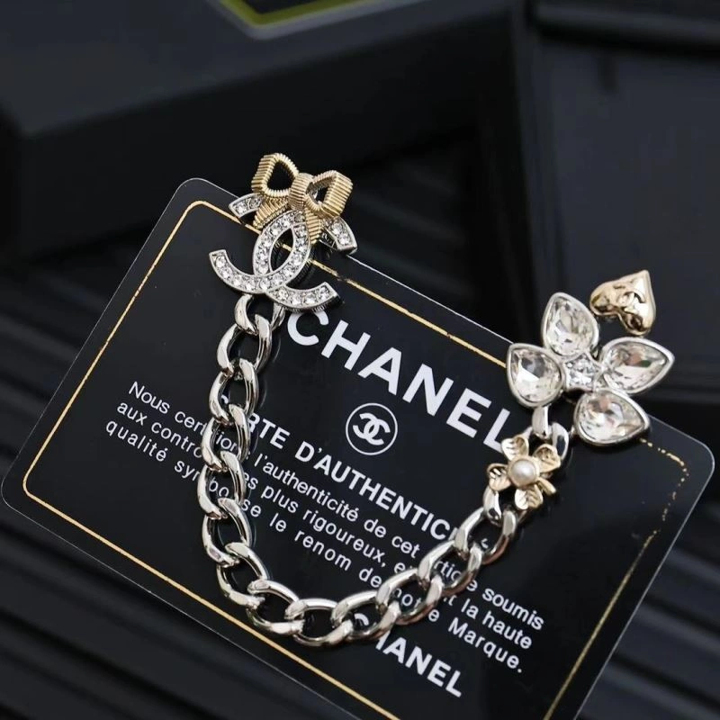 Chanel Brooches Neat 228278