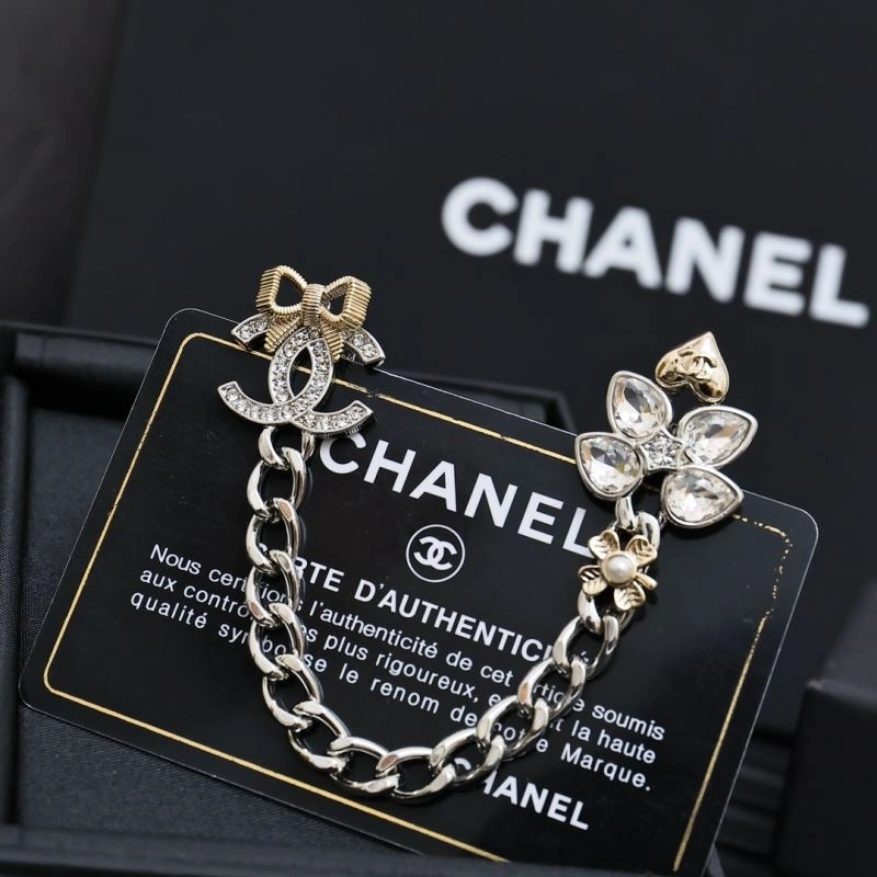 Chanel Brooches Neat 228278