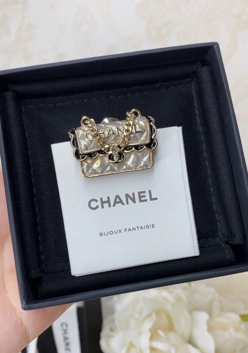 Chanel Brooches BestValue 228257