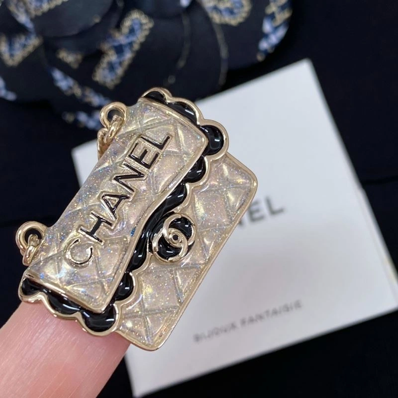 Chanel Brooches BestValue 228257