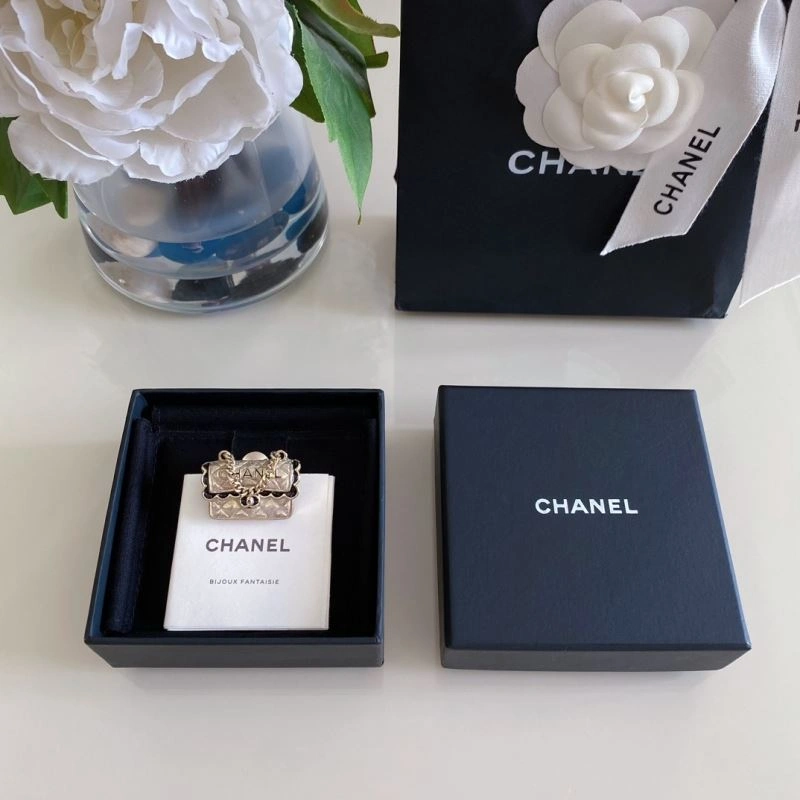 Chanel Brooches BestValue 228257