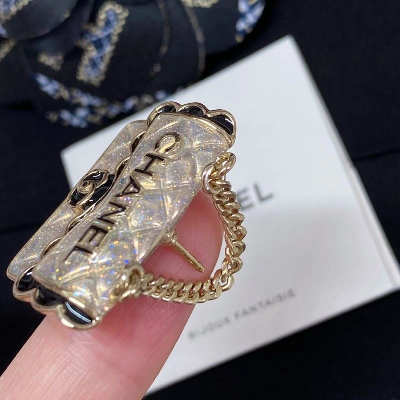 Chanel Brooches BestValue 228257