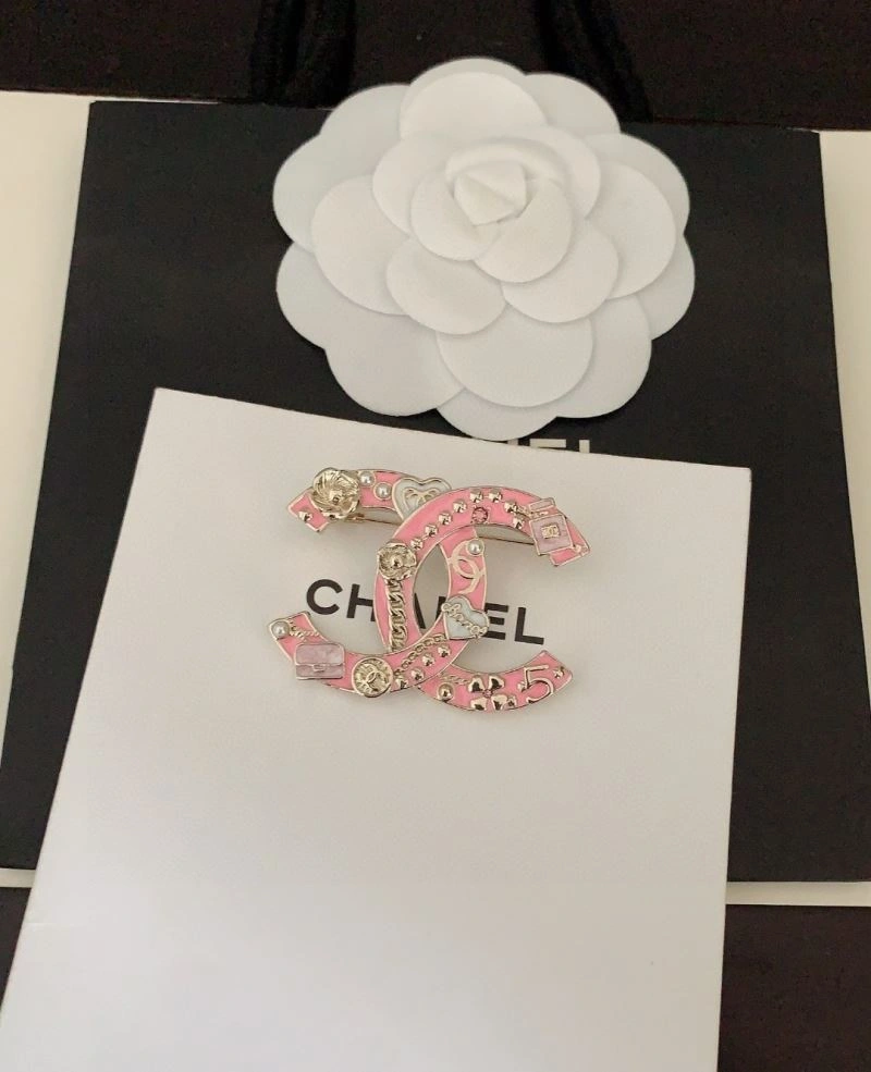 SoftTouch Chanel Brooches 228258